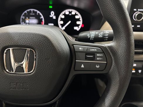 Certified 2025 Honda HR-V LX image 14