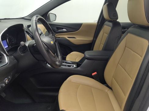 Used 2022 Chevrolet Equinox Premier FWD image 17