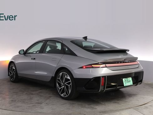 Used 2024 Hyundai Ioniq 6 Limited RWD image 17