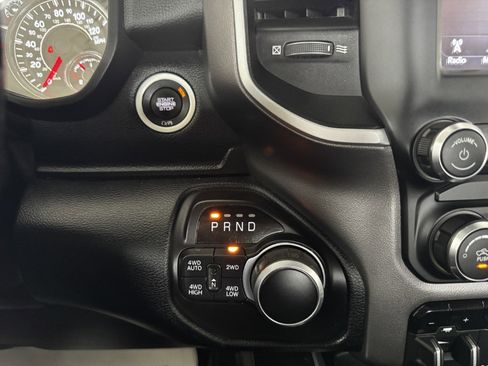 Used 2021 RAM 1500 Big Horn AWD/4WD image 32