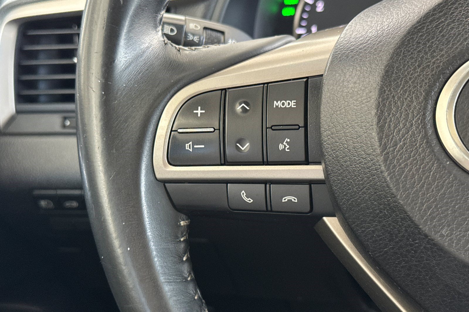 Used 2018 Lexus RX 350 AWD w/ Accessory Package image 30
