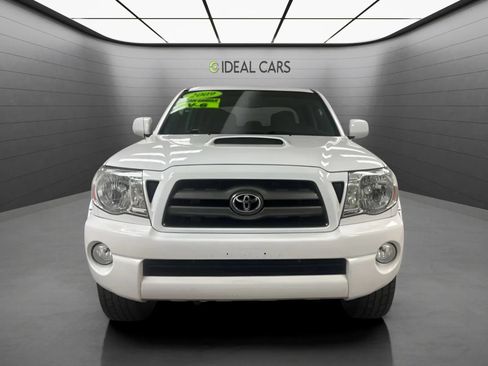 Used 2009 Toyota Tacoma PreRunner RWD image 2