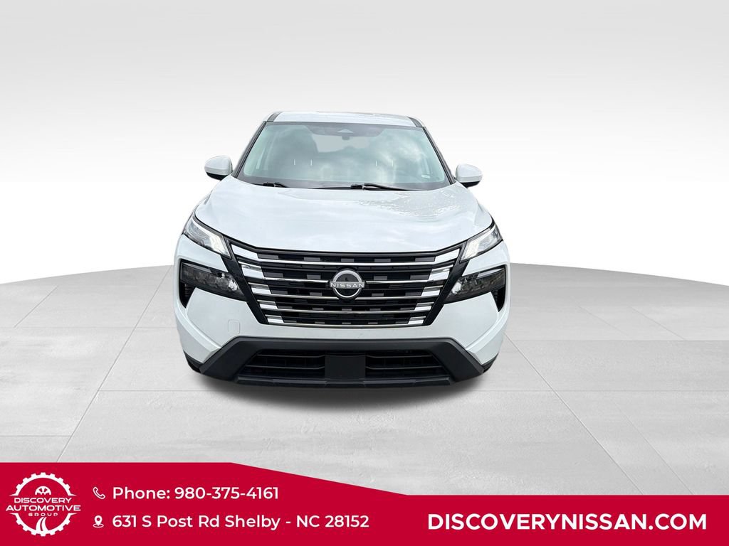 Certified 2024 Nissan Rogue SV FWD image 2