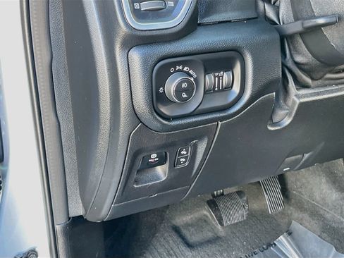 Used 2021 RAM 1500 Laramie AWD/4WD image 10