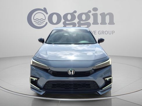 Used 2023 Honda Civic Sport image 9