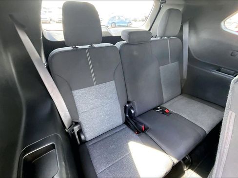 Used 2025 GMC Acadia Elevation image 25