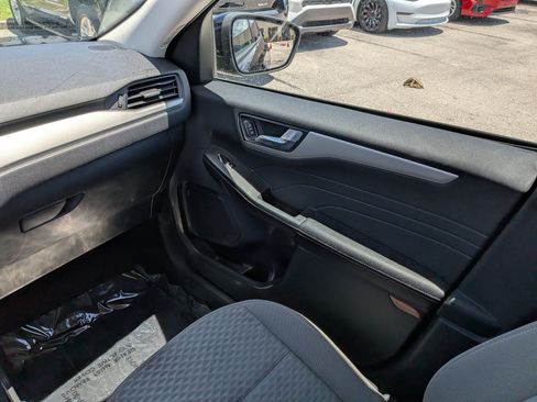 Used 2021 Ford Escape SE FWD image 18