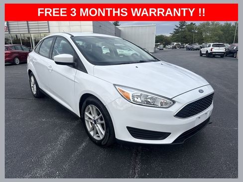 Used 2018 Ford Focus SE FWD image 1