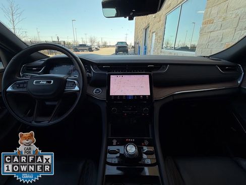 Used 2024 Jeep Grand Cherokee Summit w/ Advanced Protech Group IV image 29