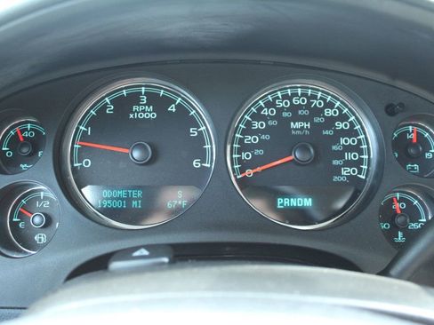 Used 2009 GMC Yukon SLT AWD/4WD image 14