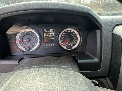 Used 2018 RAM 1500 Express w/ Express Value Package image 27