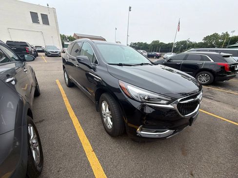 Used 2018 Buick Enclave Essence w/ Trailering Package FWD image 5