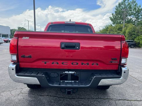 Certified 2023 Toyota Tacoma SR5 AWD/4WD image 16