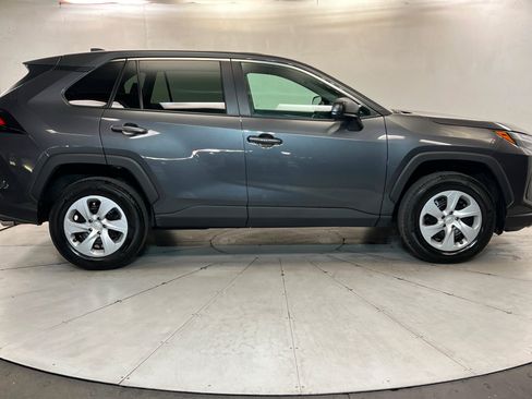 Used 2025 Toyota RAV4 LE AWD/4WD image 6