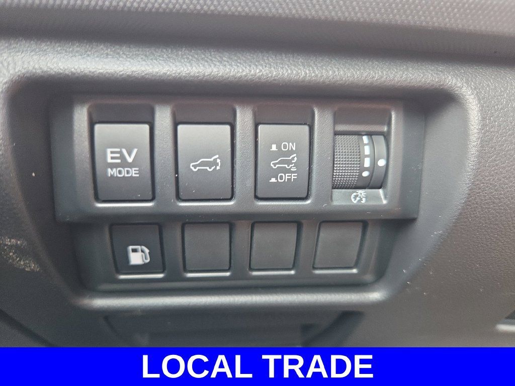 Used 2025 Subaru Forester Touring AWD/4WD image 27