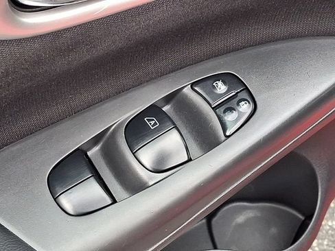 Used 2019 Nissan Sentra SR FWD image 20