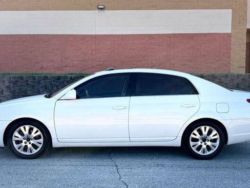 Used 2008 Toyota Avalon XLS FWD image 9