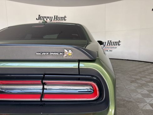 Used 2022 Dodge Challenger R/T Scat Pack RWD image 27