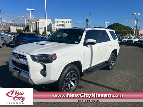 Used 2022 Toyota 4Runner TRD Off-Road Premium AWD/4WD image 1