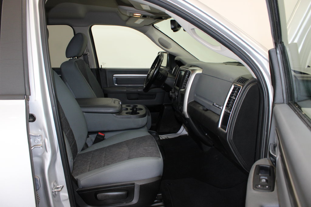 Used 2019 RAM 1500 Big Horn AWD/4WD image 8