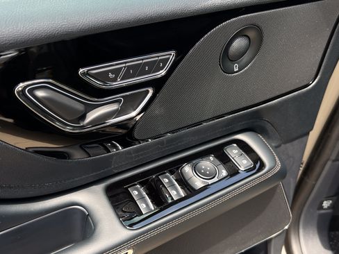 New 2025 Lincoln Aviator Reserve w/ Illumination Package RWD image 22