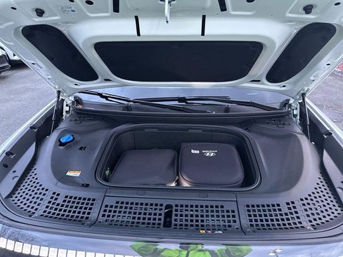 New 2026 Hyundai Ioniq 9 SEL image 25