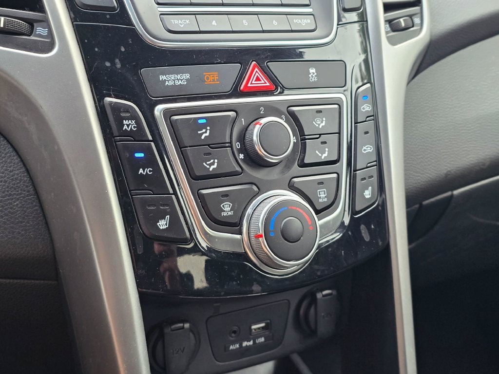 Used 2016 Hyundai Elantra GT FWD image 19