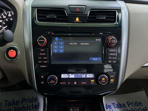 Used 2014 Nissan Altima 2.5 SV w/ Convenience Package FWD image 21