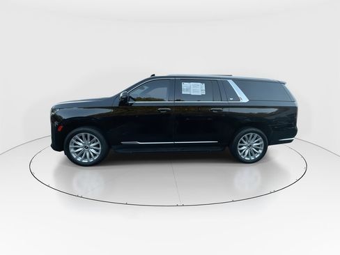 Used 2023 Cadillac Escalade ESV Luxury RWD image 5