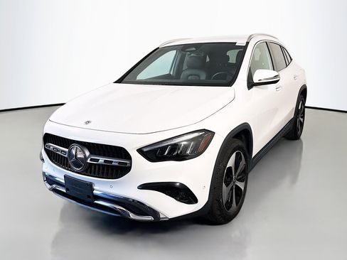 Used 2025 Mercedes-Benz GLA 250 image 4