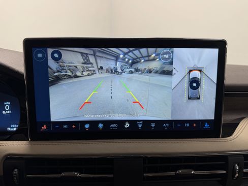 Used 2023 Lincoln Corsair Reserve w/ Equipment Group 201A image 10