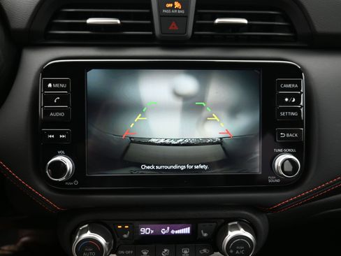 New 2025 Nissan Versa SR w/ Trunk Package image 16