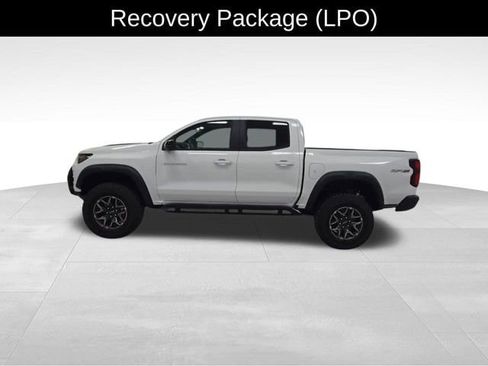New 2025 Chevrolet Colorado ZR2 w/ Off-Road Front Bumper Package AWD/4WD image 6