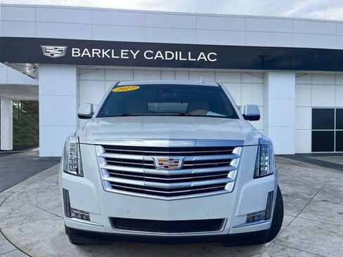 Used 2017 Cadillac Escalade Platinum AWD/4WD image 8