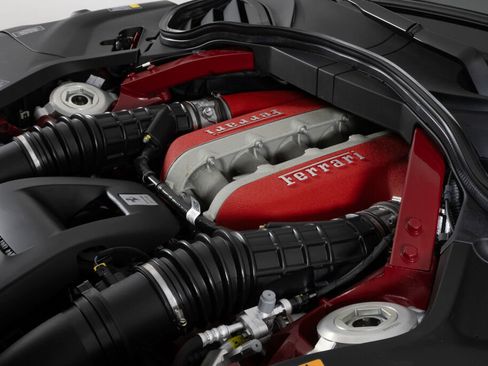 Used 2025 Ferrari Purosangue image 26