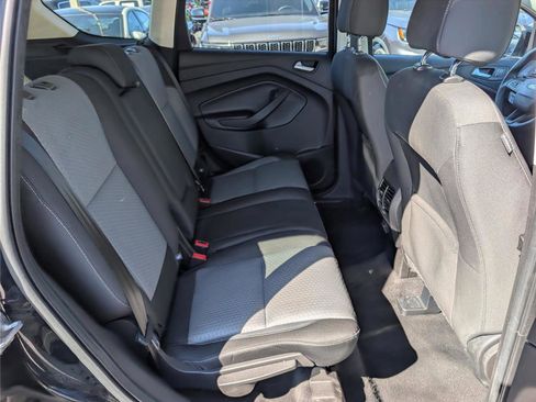 Used 2017 Ford Escape SE FWD image 13