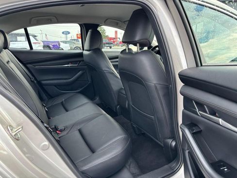 Used 2025 MAZDA MAZDA3 s FWD image 10