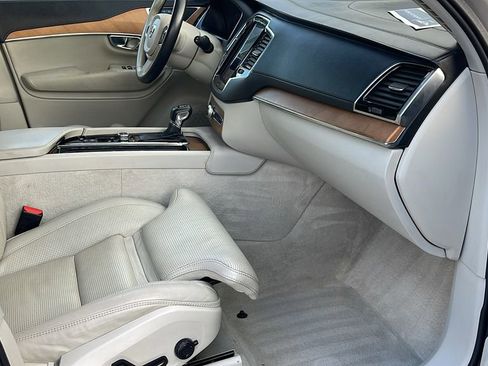 Used 2016 Volvo XC90 T6 Inscription w/ Vision Package image 33