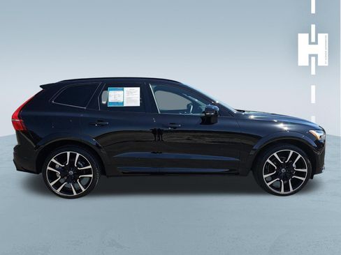 Used 2023 Volvo XC60 B5 Ultimate w/ Protection Package Premier image 2