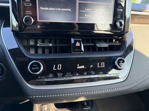 Used 2020 Toyota Corolla XSE FWD image 17
