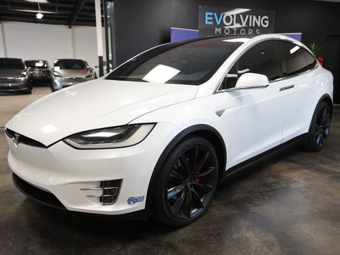 Used 2016 Tesla Model X Performance image 5
