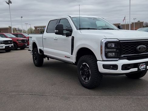 New 2026 Ford F250 Lariat w/ Tremor Off-Road Package image 6