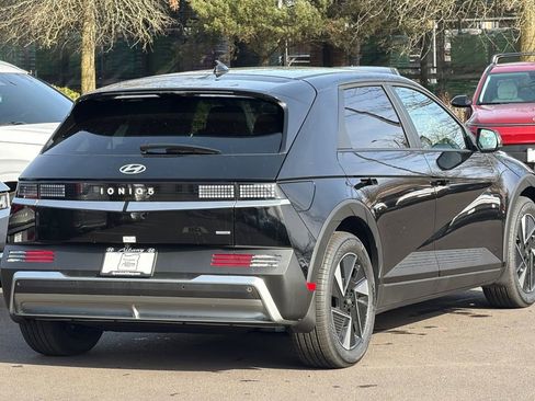 New 2026 Hyundai Ioniq 5 SEL image 5