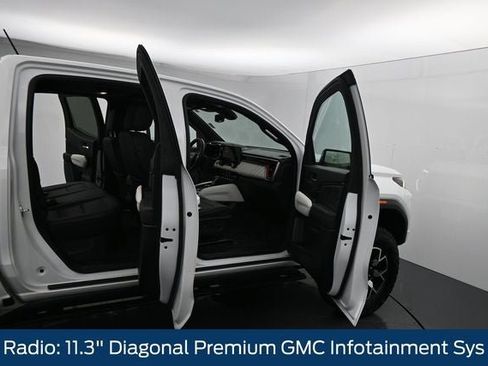 Used 2024 GMC Canyon AT4X AWD/4WD image 13