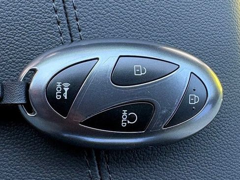 New 2027 Hyundai Santa Cruz SE FWD image 9
