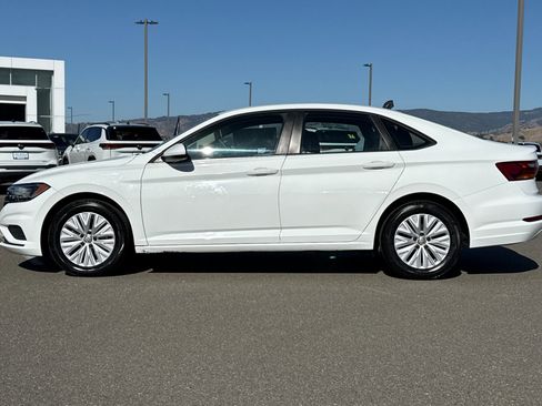 Used 2019 Volkswagen Jetta R-Line FWD image 7