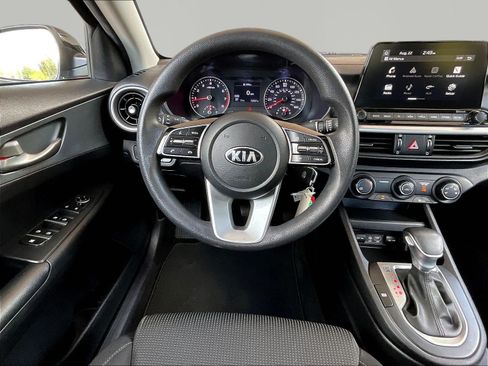 Used 2021 Kia Forte LXS FWD image 8