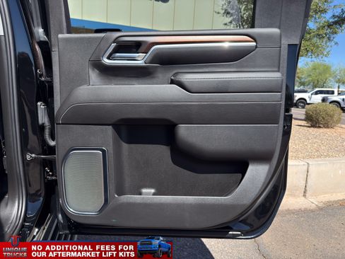 Used 2024 GMC Sierra 2500 Denali w/ Denali Reserve Package AWD/4WD image 24