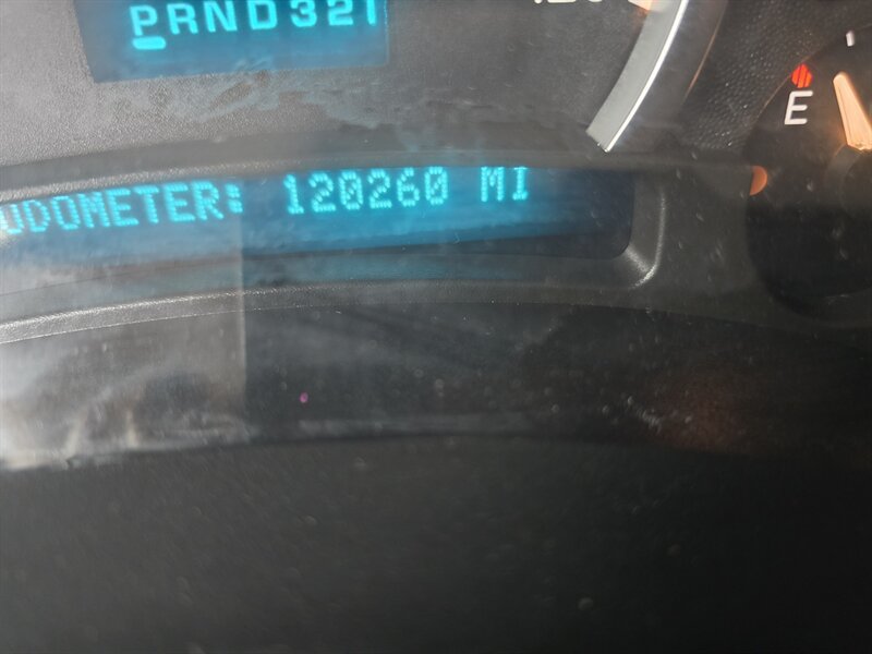Used 2005 HUMMER H2 w/ Preferred Equipment Group AWD/4WD image 23
