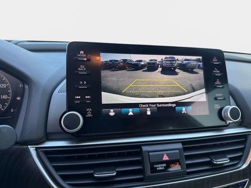 Used 2022 Honda Accord Touring image 24